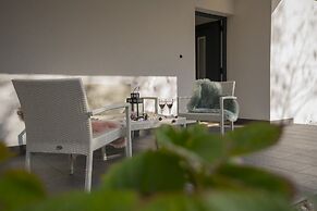 Holiday House Luxury