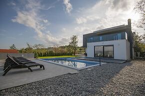 Holiday House Luxury