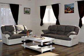 Holiday House Jelena