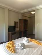 Sea Breeze Lodge Ngapali