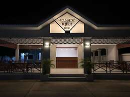 Sea Breeze Lodge Ngapali