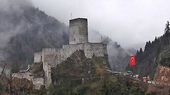 Yamanturk Ogretmenevi