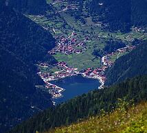 Yamanturk Ogretmenevi