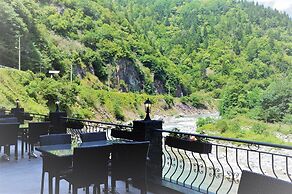 Yamanturk Ogretmenevi