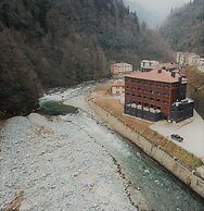 Yamanturk Ogretmenevi