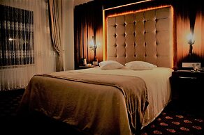 Yamanturk Ogretmenevi