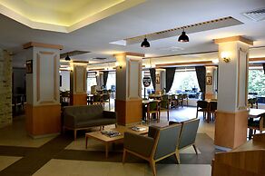 Yamanturk Ogretmenevi