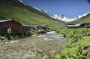 Yamanturk Ogretmenevi