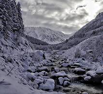 Yamanturk Ogretmenevi