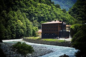 Yamanturk Ogretmenevi