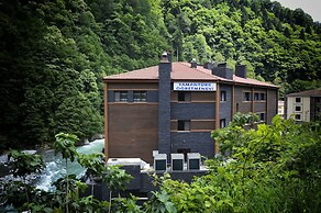 Yamanturk Ogretmenevi