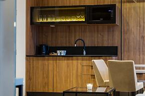 Dezman Luxury Center