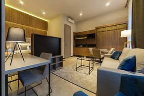 Dezman Luxury Center