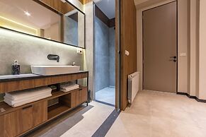 Dezman Luxury Center