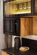 Dezman Luxury Center