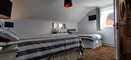 Aaron Lodge Guest House