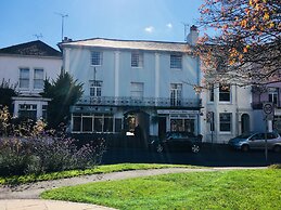 Morleys Bistro | By Huluki Sussex Stays