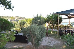 Assos Batik Iskele Beach Hotel