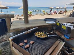 Assos Batik Iskele Beach Hotel