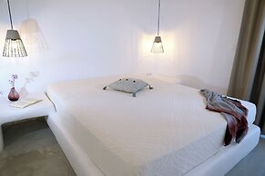 Irida Vacation Suites