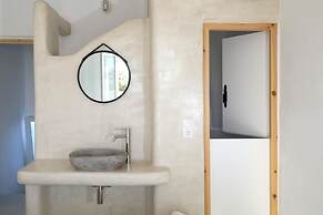 Irida Vacation Suites