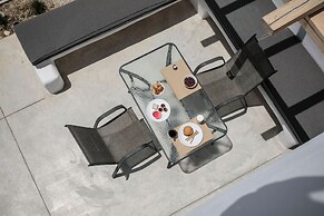 Irida Vacation Suites