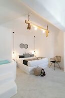 Irida Vacation Suites