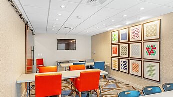 Holiday Inn Express And Suites Mobile - University Area by IHG