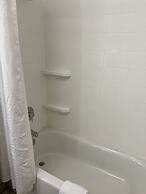 Holiday Inn Express And Suites Mobile - University Area by IHG