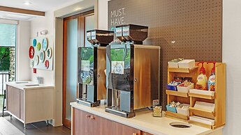 Holiday Inn Express And Suites Mobile - University Area by IHG