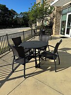 Holiday Inn Express And Suites Mobile - University Area by IHG