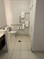 Holiday Inn Express And Suites Mobile - University Area by IHG