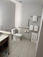 Holiday Inn Express And Suites Mobile - University Area by IHG