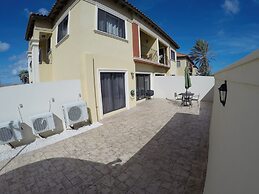 Gold Coast - Beautiful 2 Bedroom Town House