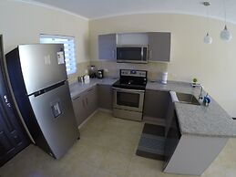 Gold Coast - Beautiful 2 Bedroom Town House
