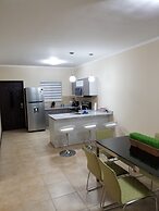 Gold Coast - Beautiful 2 Bedroom Town House