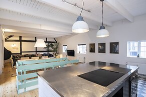 The Townhouse by Daniel&Jacob’s