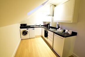 Roomspace Apartments -Kirk Court