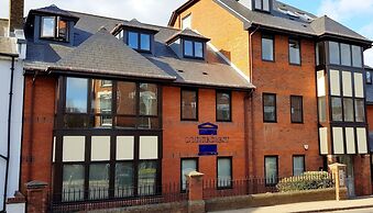 Roomspace Apartments -Kirk Court