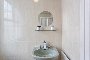Compass Point by Sorted Stay