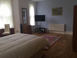 3 Luxury En-suite Bedrooms