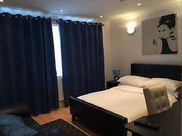 3 Luxury En-suite Bedrooms