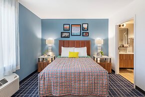 Uptown Suites Extended Stay Denver CO – Centennial