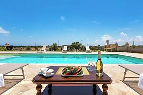 1136 Villetta Paola by Barbarhouse