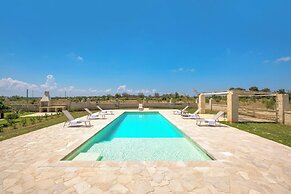 1136 Villetta Paola by Barbarhouse