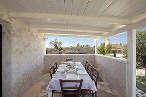 1136 Villetta Paola by Barbarhouse