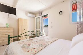 1136 Villetta Paola by Barbarhouse