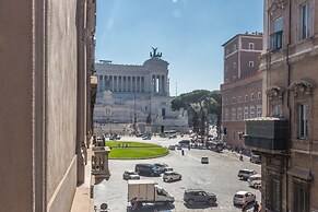 Amazing Piazza Venezia Suites