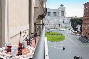 Amazing Piazza Venezia Suites