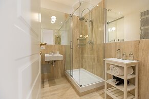 Amazing Piazza Venezia Suites